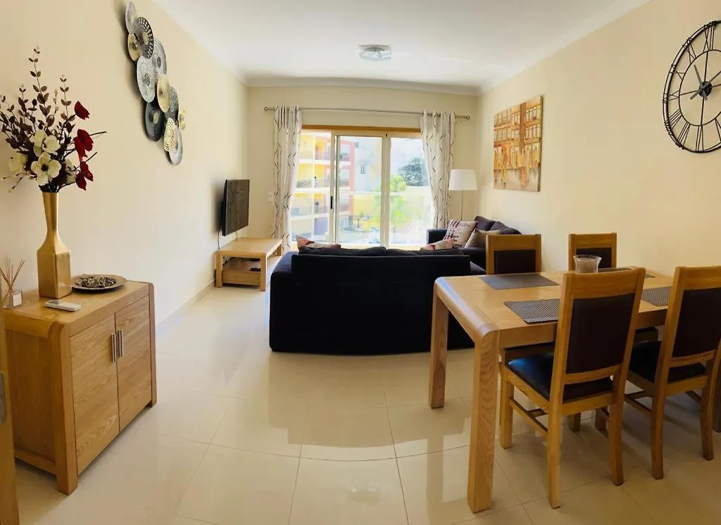 Valente Patio Apartment Lagos