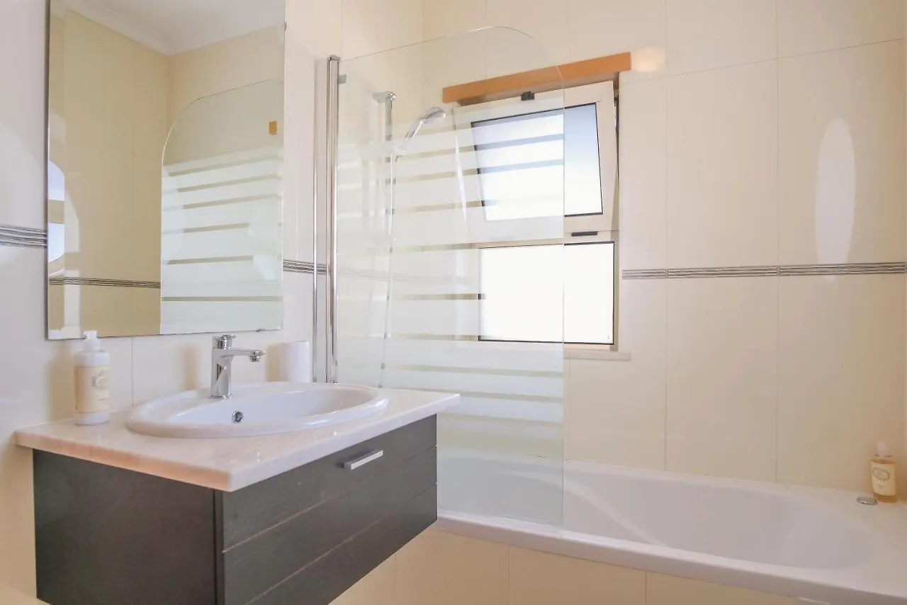 Valente Patio Apartment Lagos